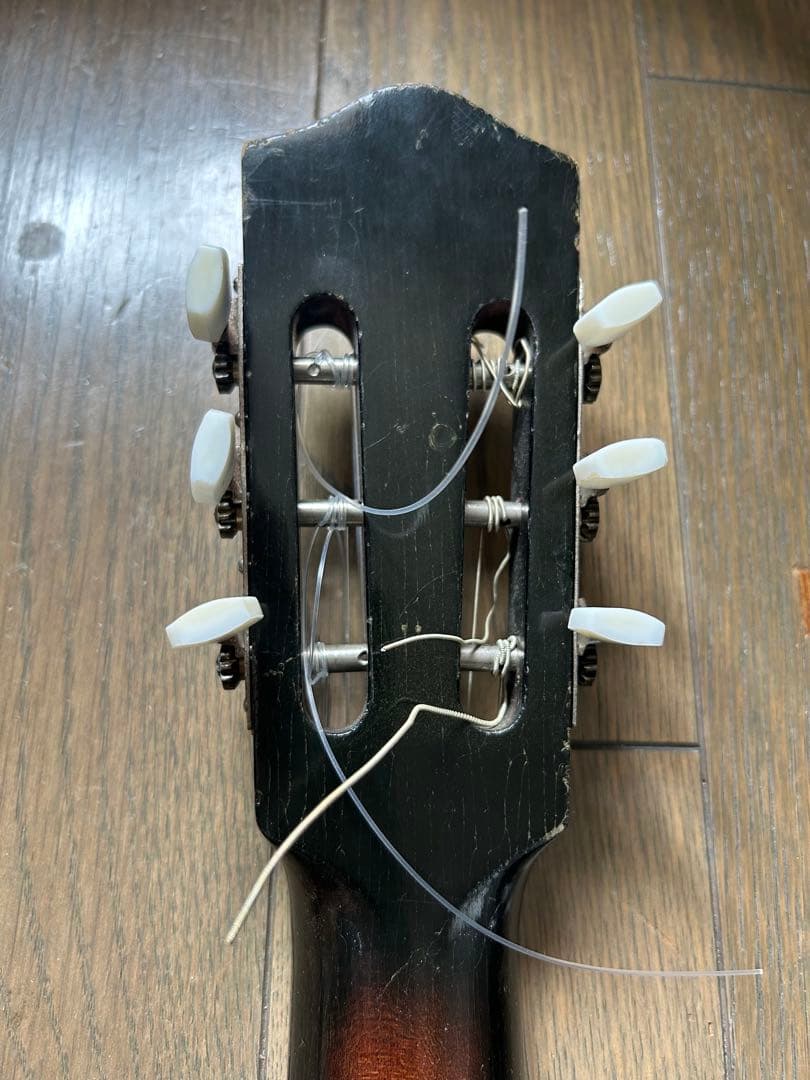 ヤマハ　Dynamic ギターNo.20. 茶系ハードケース付