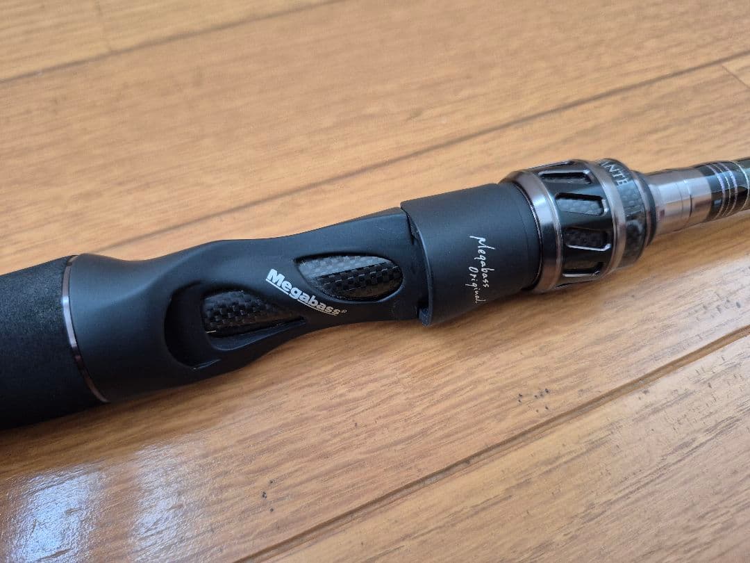 メガバス　レヴァンテ　F4-72LV 2P 極美品