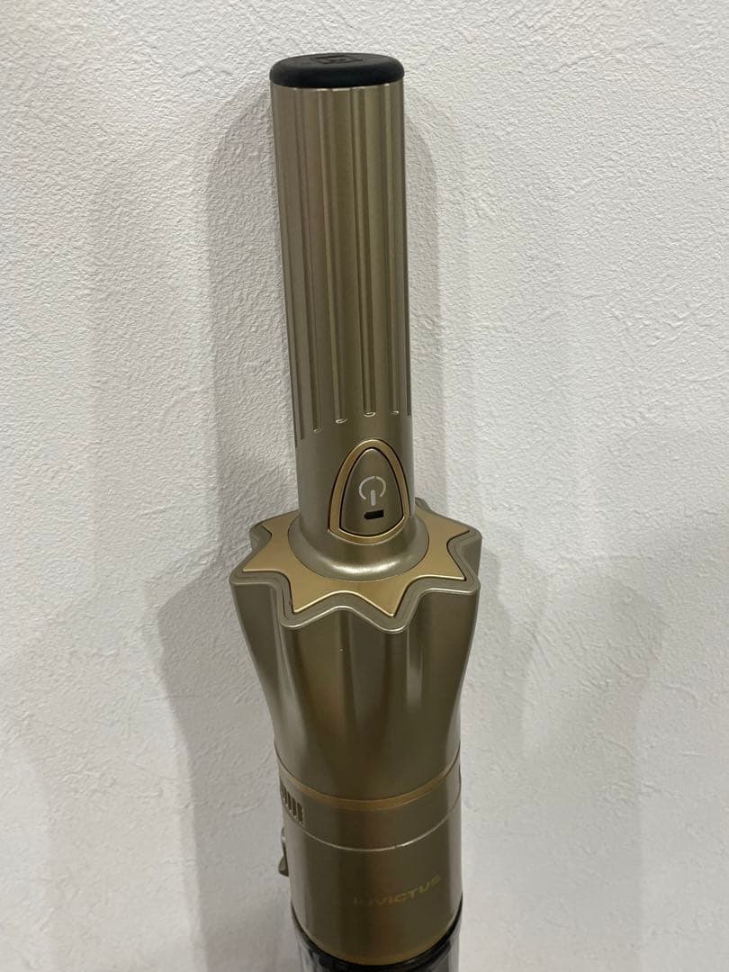 2025年8月購入　新品未使用インビクタスワンV2 付属品有り　パワフル吸引