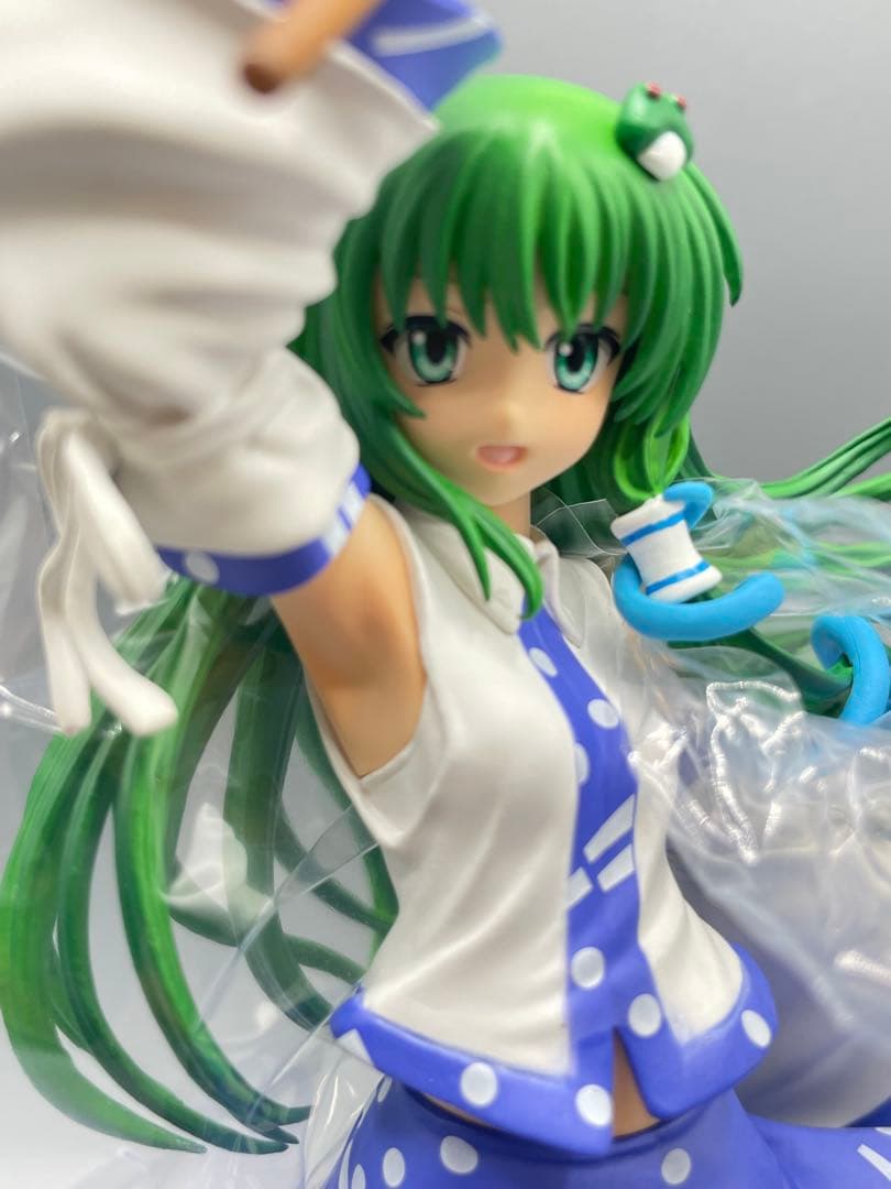 祀られる風の人間 東風谷早苗 東方Project 1/8 フィギュア