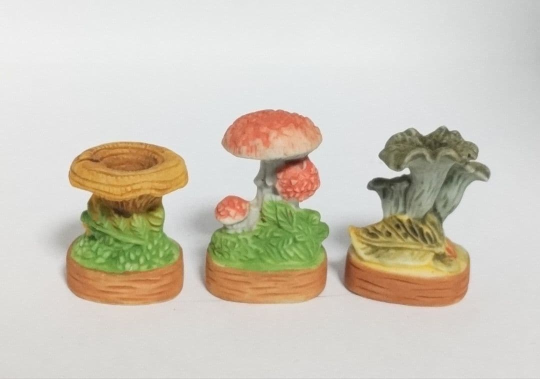 9個セット　きのこ　フェーブ　ミニチュア　置物　飾り　匿名配送