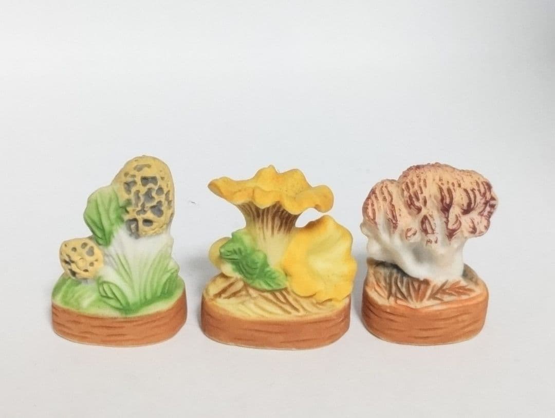 9個セット　きのこ　フェーブ　ミニチュア　置物　飾り　匿名配送
