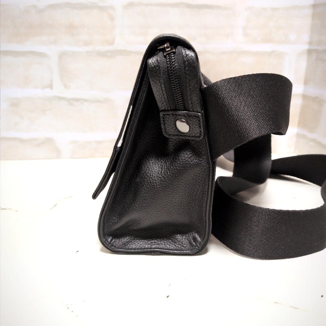 ★【イア パピヨネ】ワイドテープ ダルメシアン柄 ボディバッグ ブラック 美品