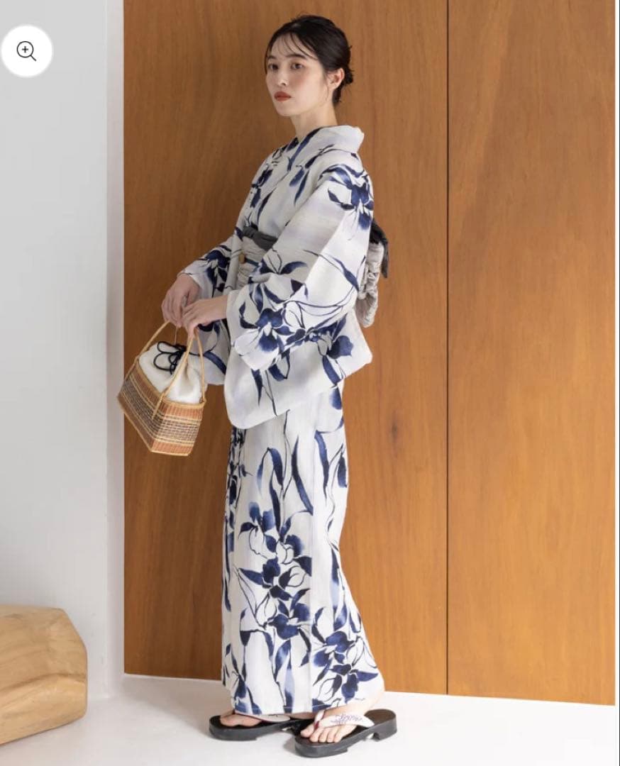 浴衣　浴衣館グレース　花柄浴衣・帯セット ホワイト・ネイビー