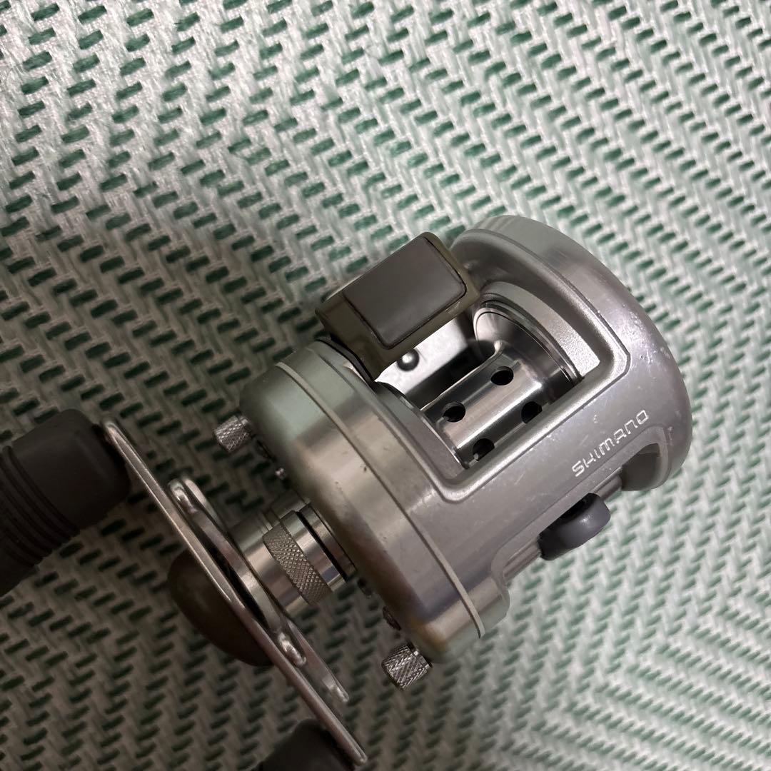 SHIMANO ベイトリール 92カルカッタ100
