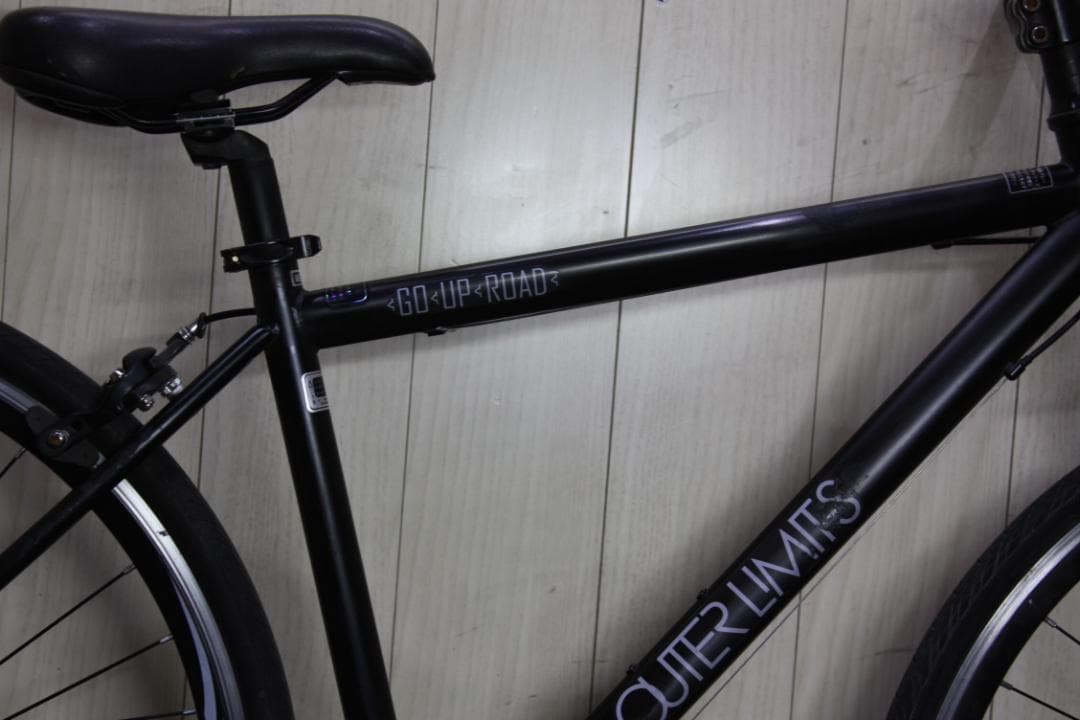 アウターリミッツ スチル シマノ6速 450mm クロスバイク 黒