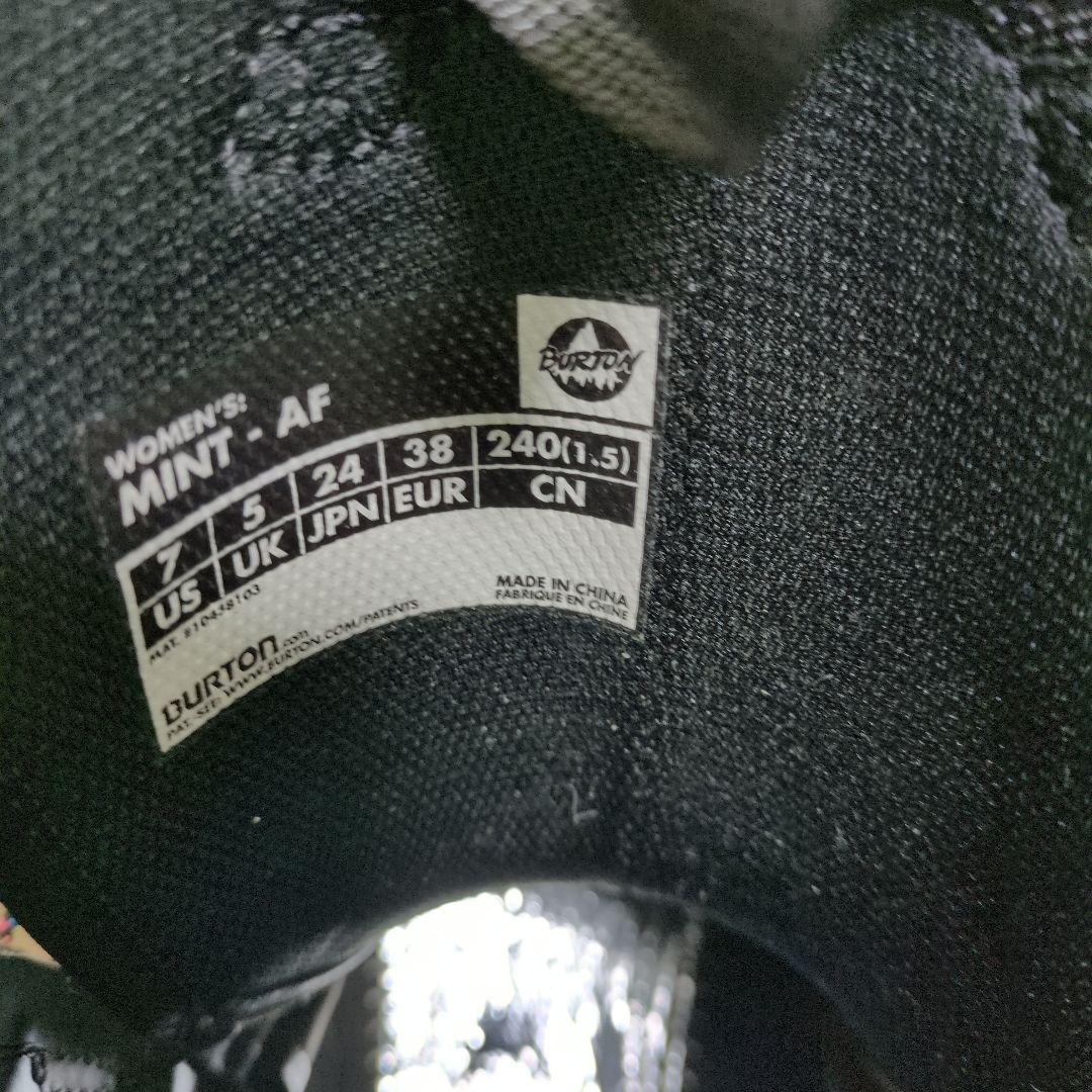 BURTON ミント スノーボードブーツ　24cm