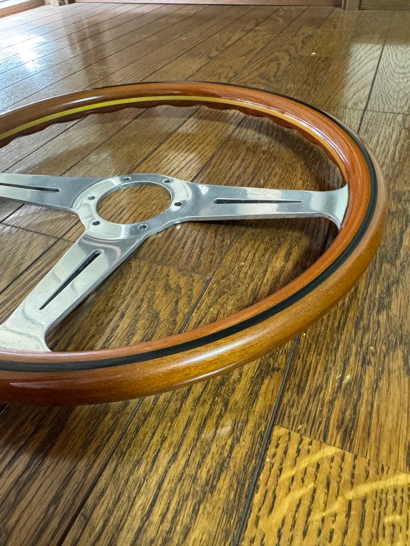 希少　ナルデイ　ステアリング　36ミリ　ウッド