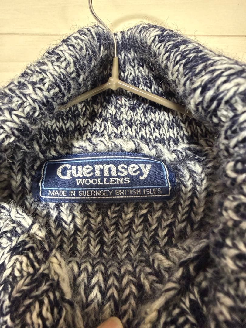 Guernsey Woollens タートルネックセーター M
