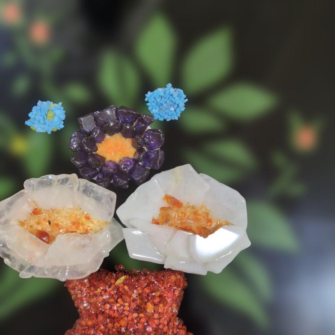 メノウを使用した装飾の花瓶と花のアート