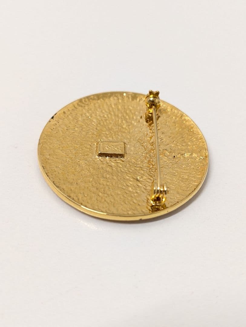 イヴ・サンローラン ブローチ ヴィンテージ ゴールドカラー