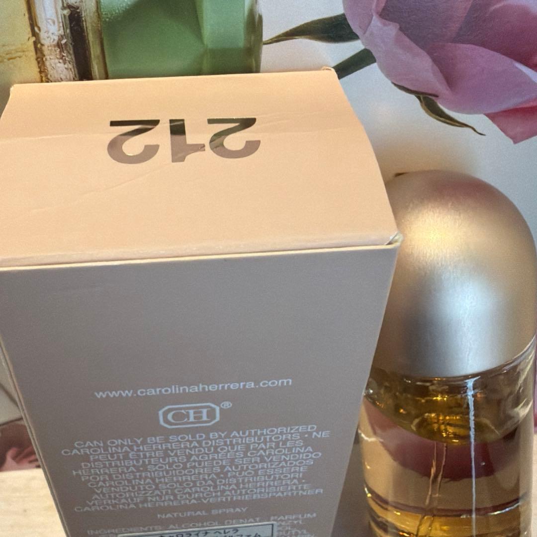 キャロライナへレラ212 VIP ROSEオーデパルファム 30ml