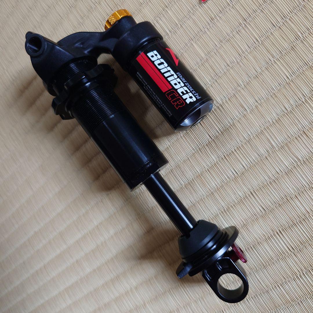 2021年式 Marzocchi Bomber CR リアサスペンション