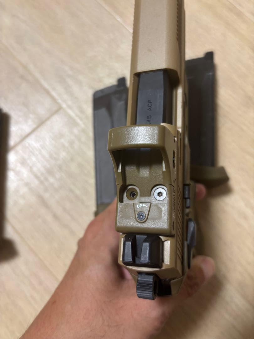 週末値下げ　東京マルイ　FNX45