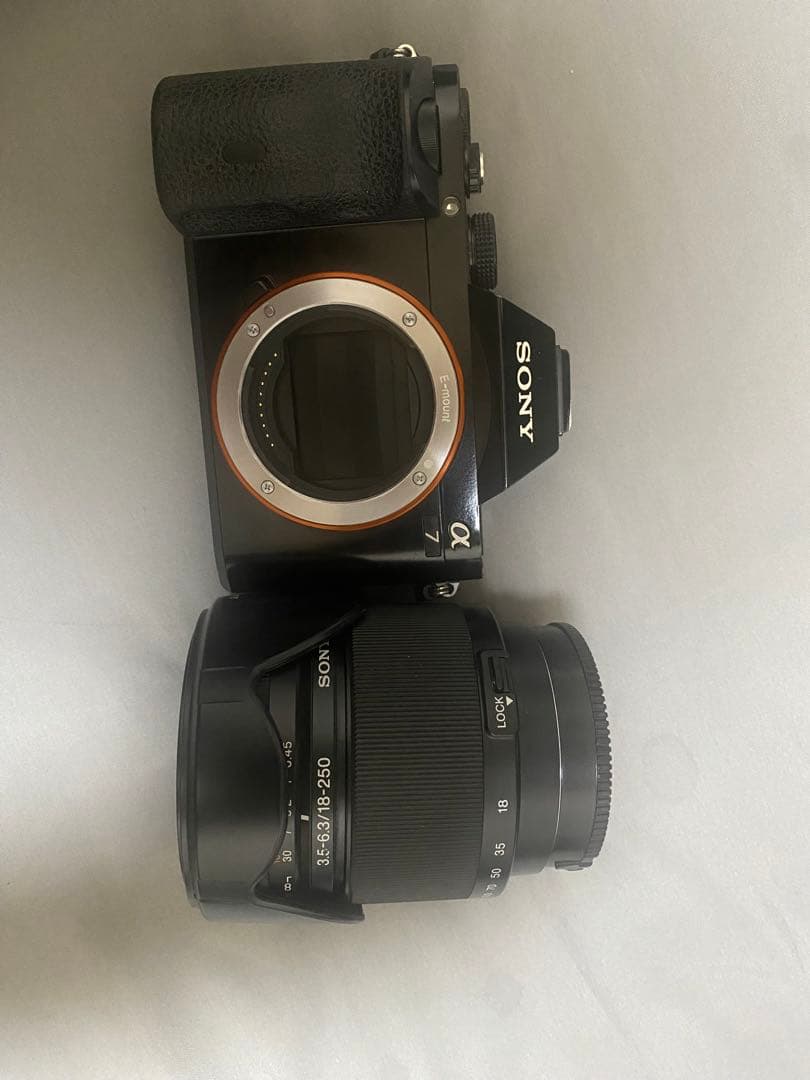 h*o様 SONY α7 ミラーレスカメラ 18-250mmレンズ付き