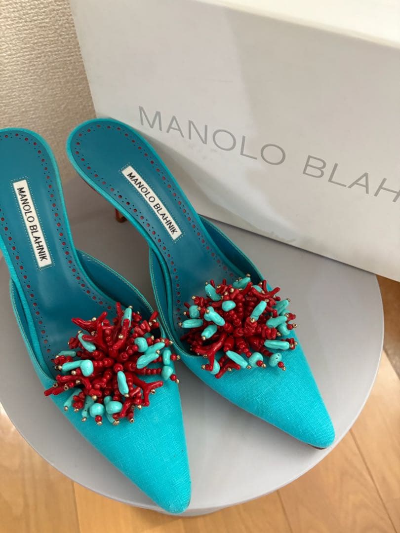 MANOLO BLAHNIKターコイズブルーミュールR46