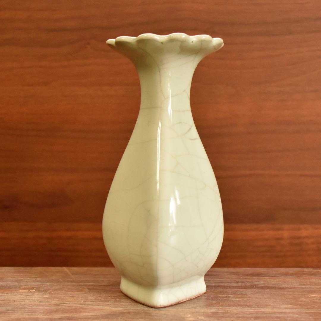 南宋　青磁　花口瓶　中国陶磁器