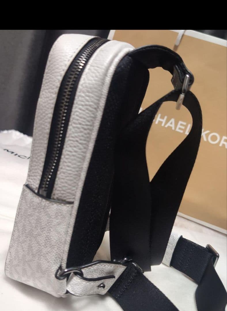 MICHAEL KORS ショルダーバッグ ホワイト/シルバー