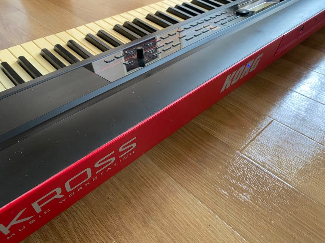 【動作良好・送料無料】KORG KROSS 88鍵Workstation