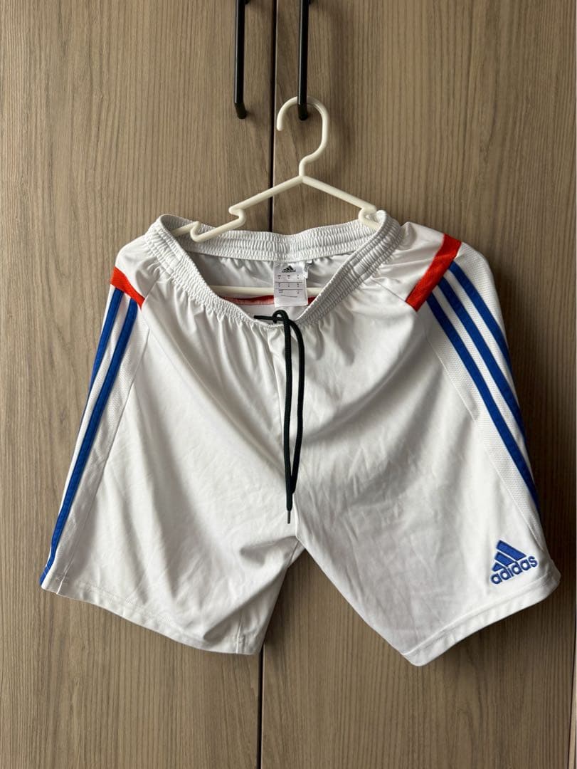 環太平洋大学　IPU サッカー部　ユニフォームadidas ３点セット　Mサイズ