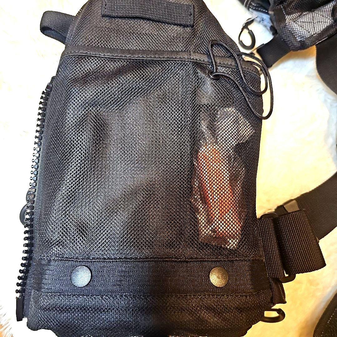 【超極美品】ダイワ ベンチクールゲームベストIV フリー DF-6109