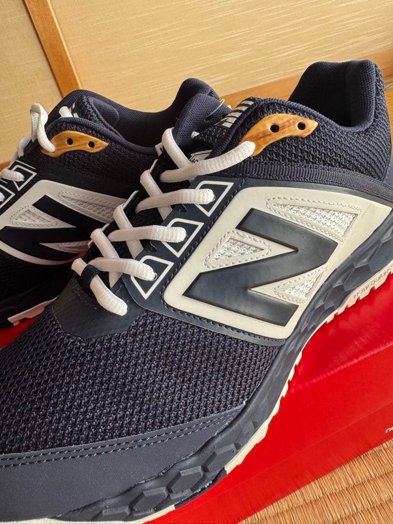 【新品未使用】New Balance 野球　トレーニングシューズ