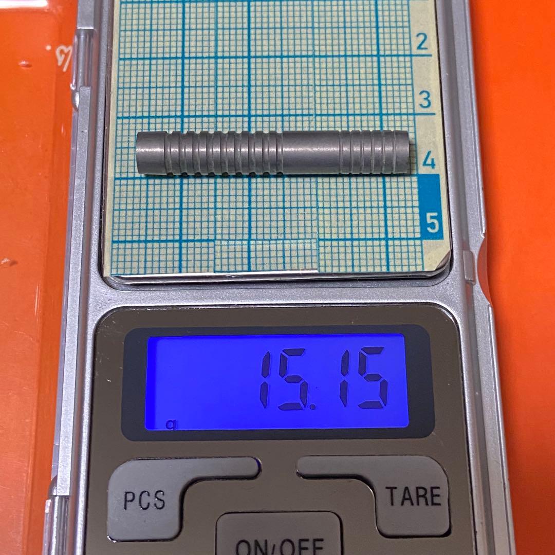 ダーツ TRIPLEIGHT shorty