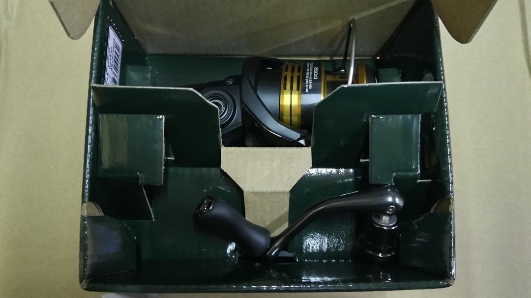 シマノ 22サハラ SHG2500 スピニングリール 未使用新品