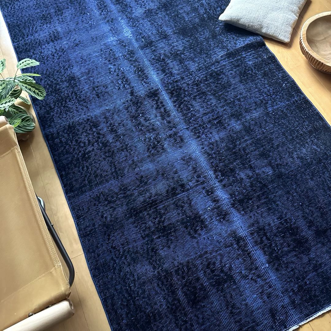 112.5×209藍色オーバーダイ　ワンカラーラグ　トルコヴィンテージラグ