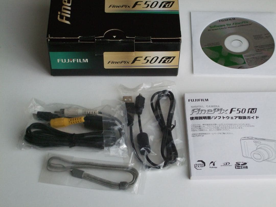 デジタルカメラ Fujifilm FinePix F50 fd