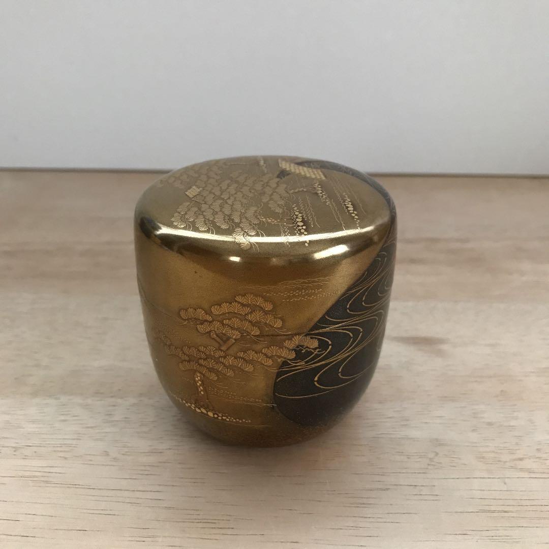 茶道具　金地住吉蒔絵　(内銀地)    棗　荒井正春作