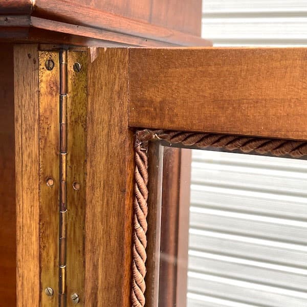 関西限定　送料別イギリスビンテージ家具　ガラスキャビネット　カップボード　飾り棚