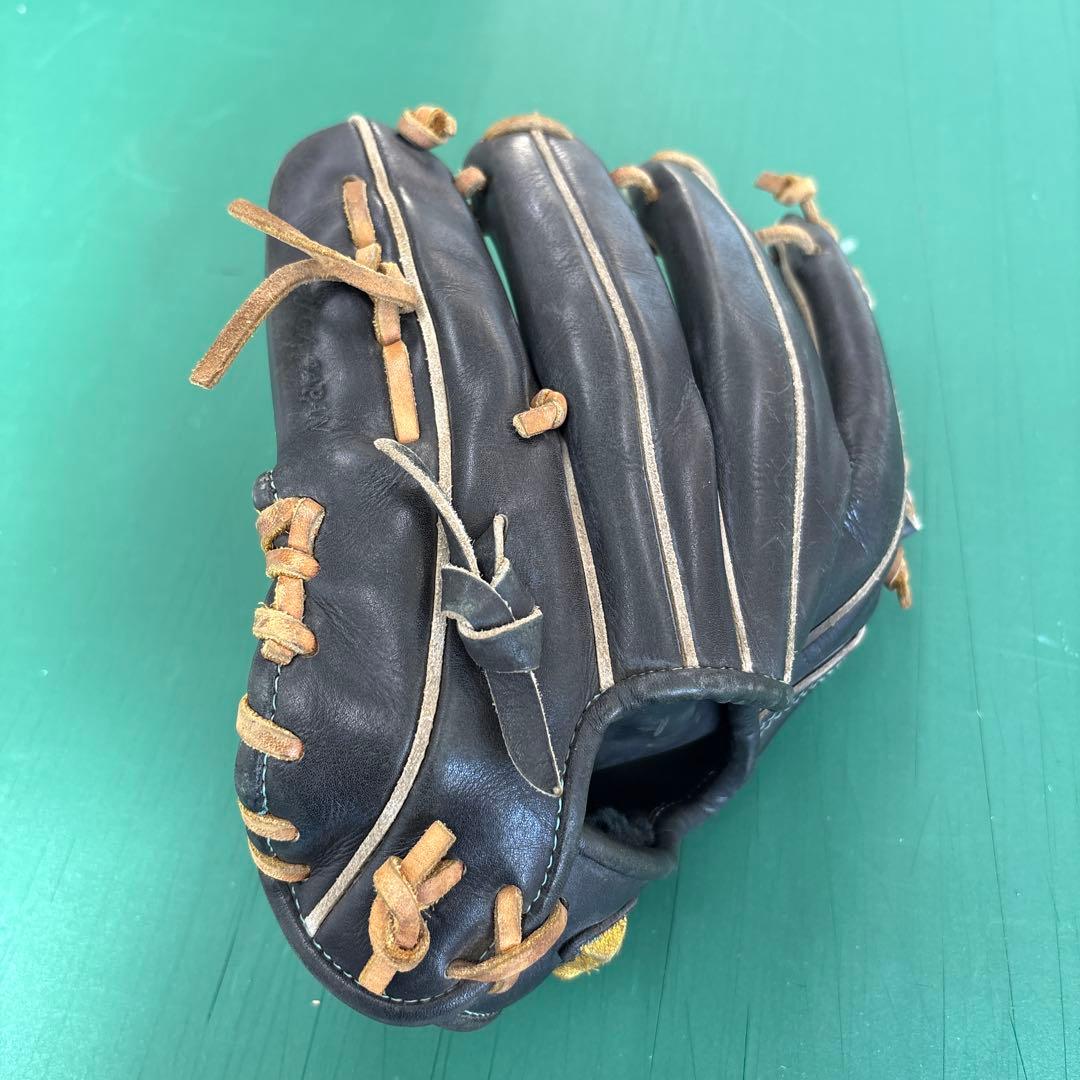 Mizuno 硬式グローブ 黒 レザー　限定モデル　内野手用