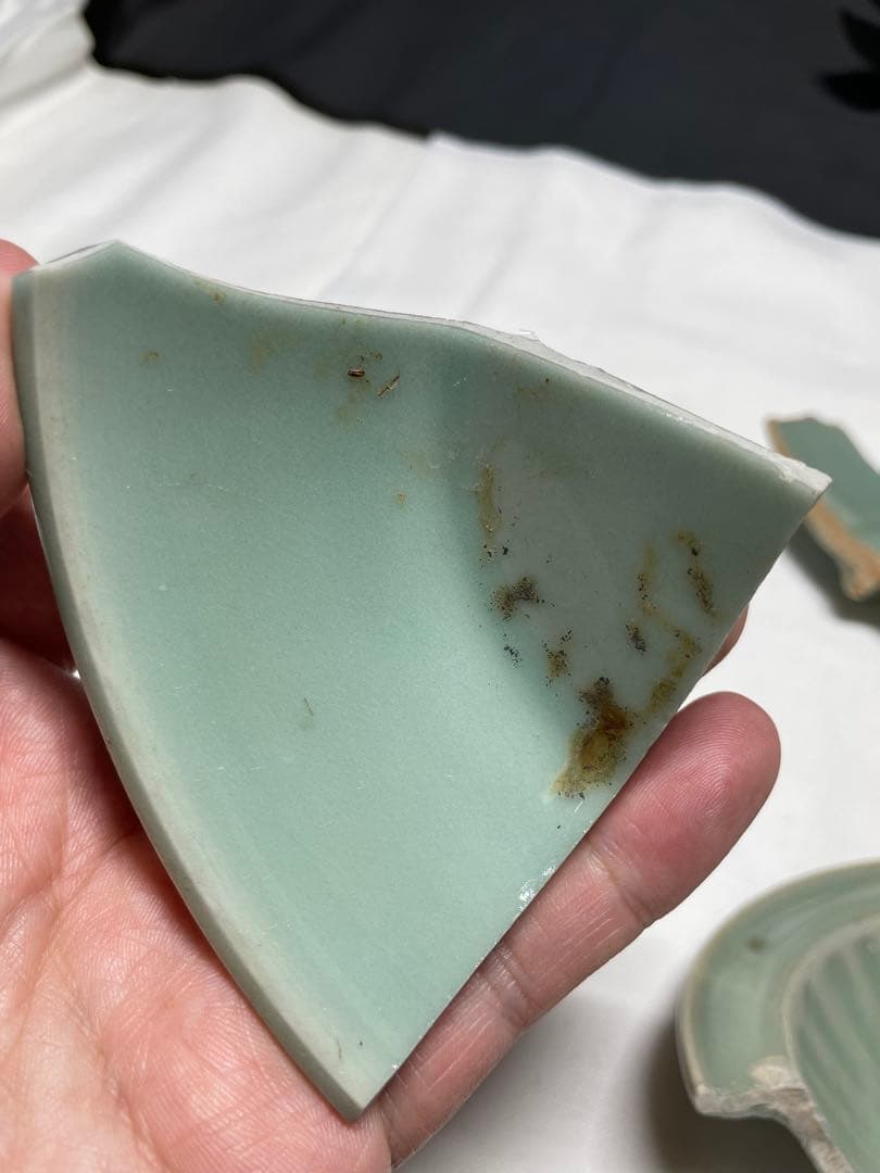 アーコルページ　龍泉青磁。青磁標本。古美術。骨董品。殘片2本。宋時代