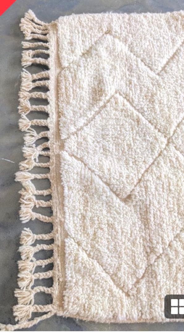 ホワイトベニワレンラグ-サイズ102×154