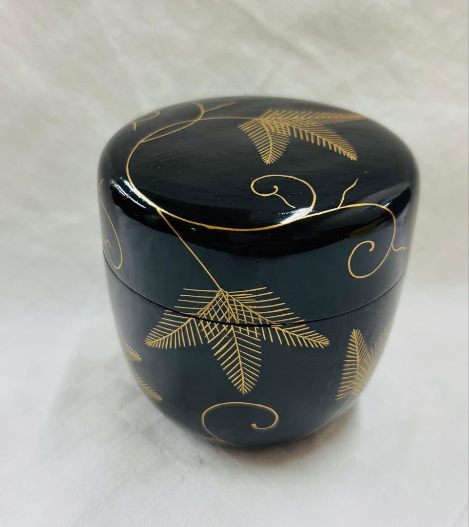 茶道具　山上幸舟作 松唐草蒔絵　欅　中棗