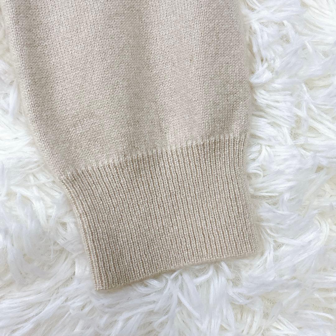 ドゥロワー✨美品✨カシミヤクルーカーディガン✨ベージュ✨シェルボタン✨現行タグ