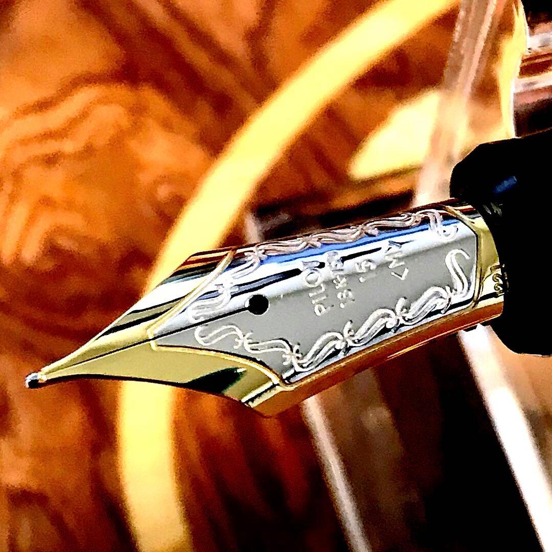 ☆ほぼ新品☆最極上品☆素晴らしいパイロットカスタム845漆万年筆(M)