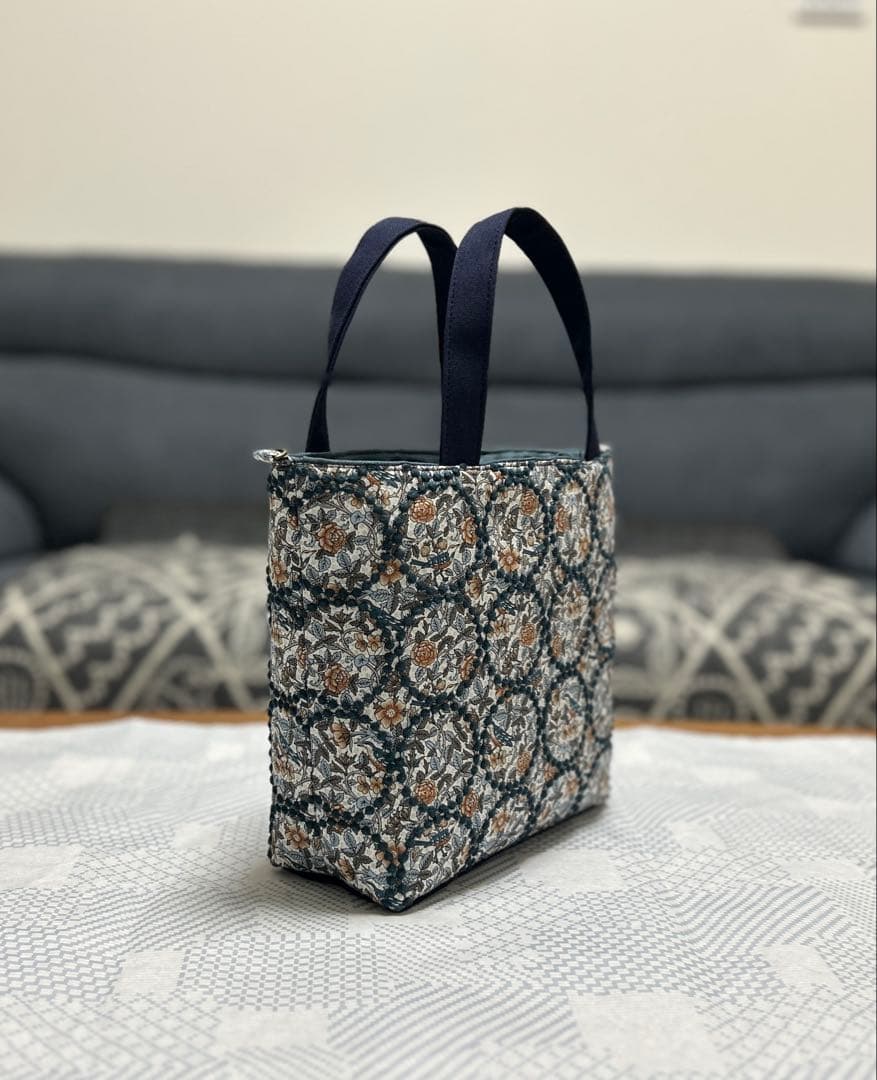 フック 様 strawberryThief