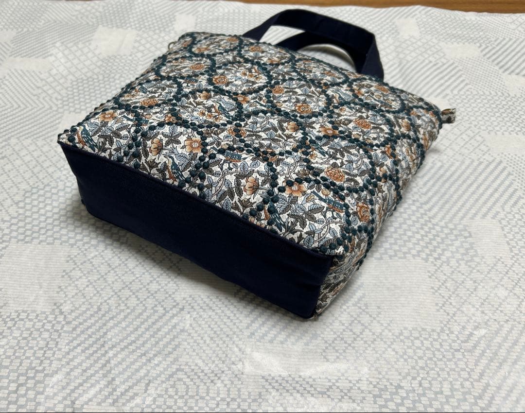 フック 様 strawberryThief