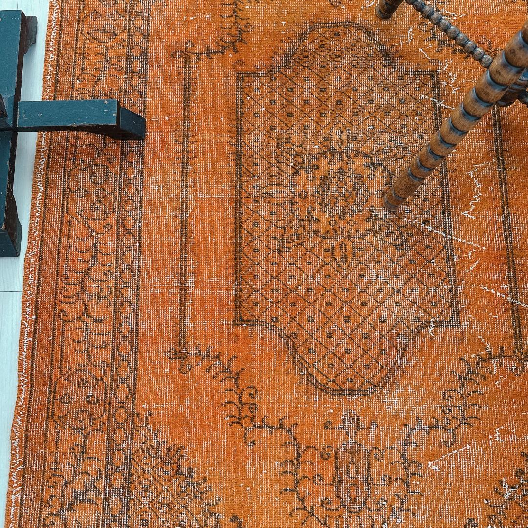 トルコヴィンテージラグ A75 オレンジ オーバーダイラグ
