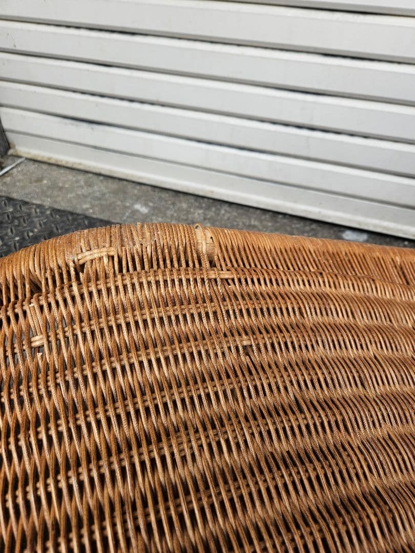 ヴィンテージ 古いラタンのシェーズロング 寝椅子 ソファ 古家具 藤 昭和レトロ