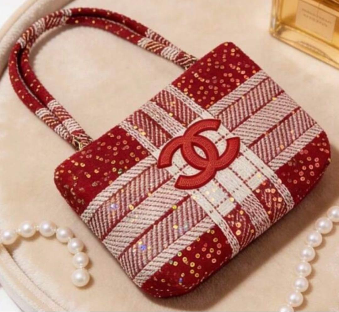 CHANEL トートバッグ シャネルノベルティ　バッグ　ショルダーバッグ　赤　新