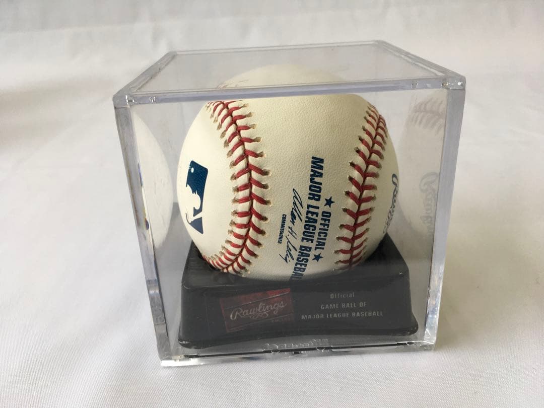 イチロー　サインボール　ケース付き　3つセット