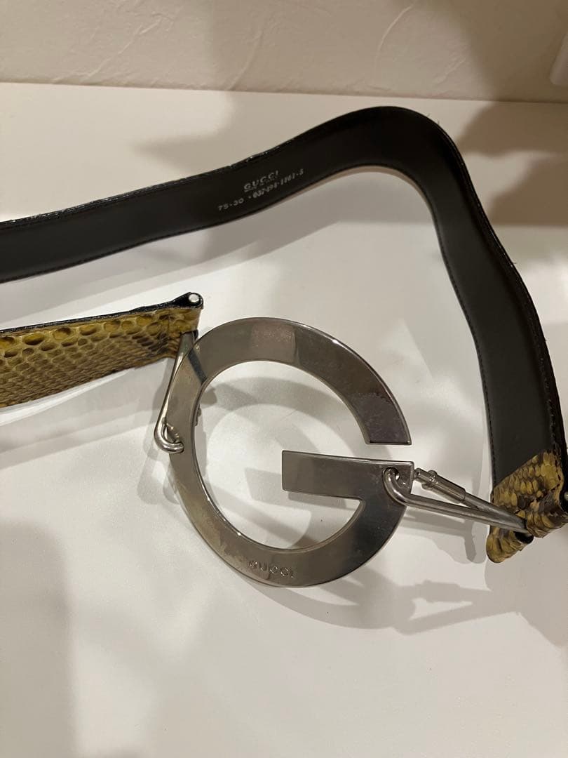 GUCCI ヘビ革 ベルト