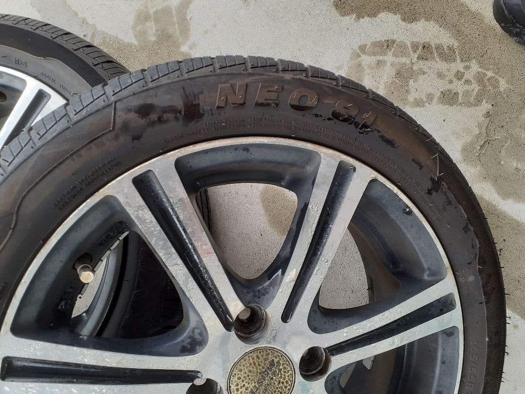 フー　15インチアルミホイール PCD100　　165/55R15