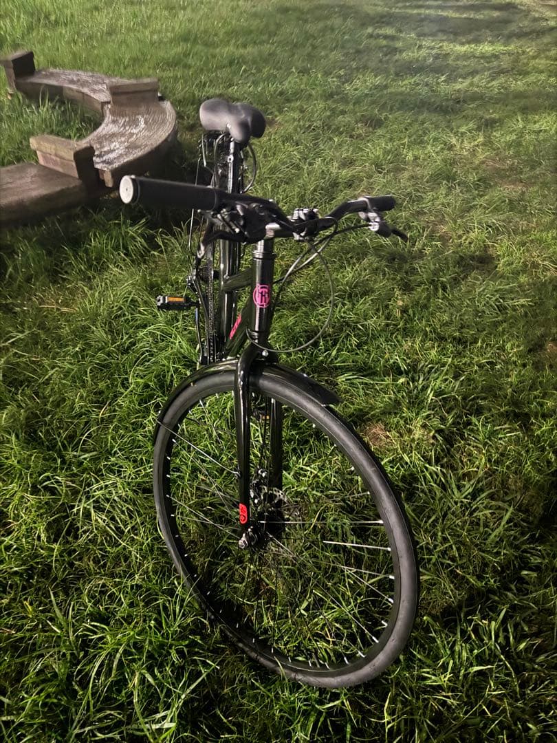 東京　新品クロスバイク 700C