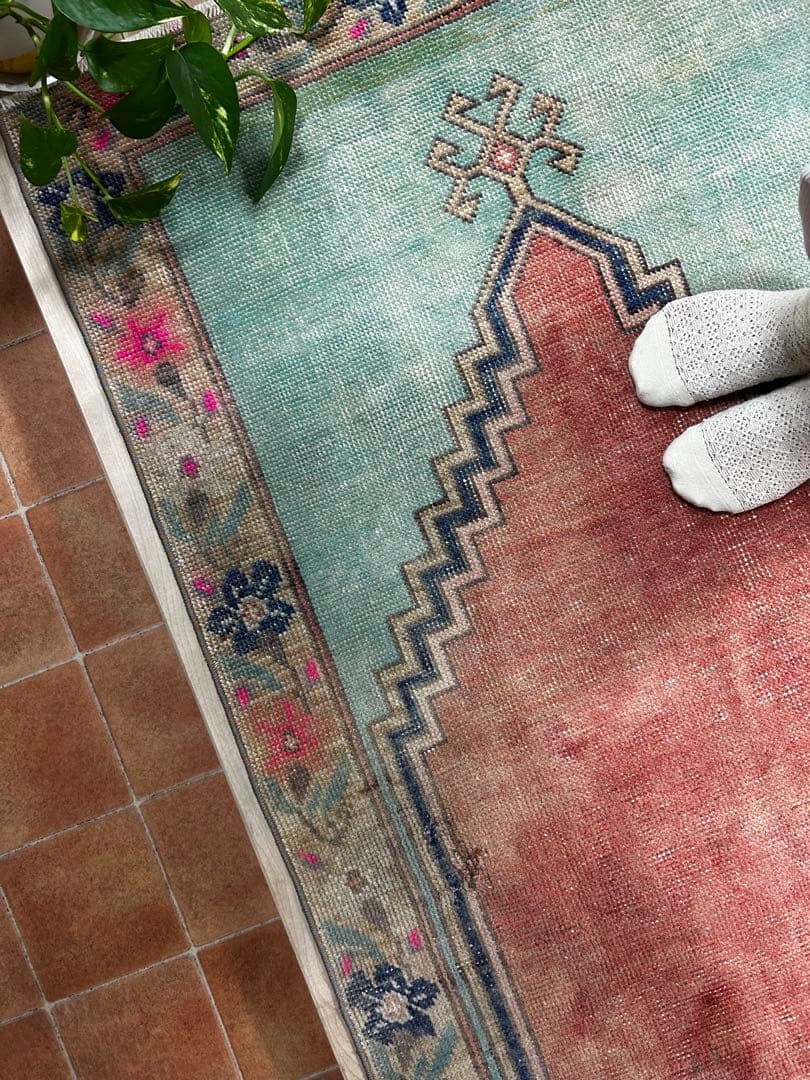 124×80 ミフラーブ　トルコ　ヴィンテージラグ　トルコラグ　ペールカラー