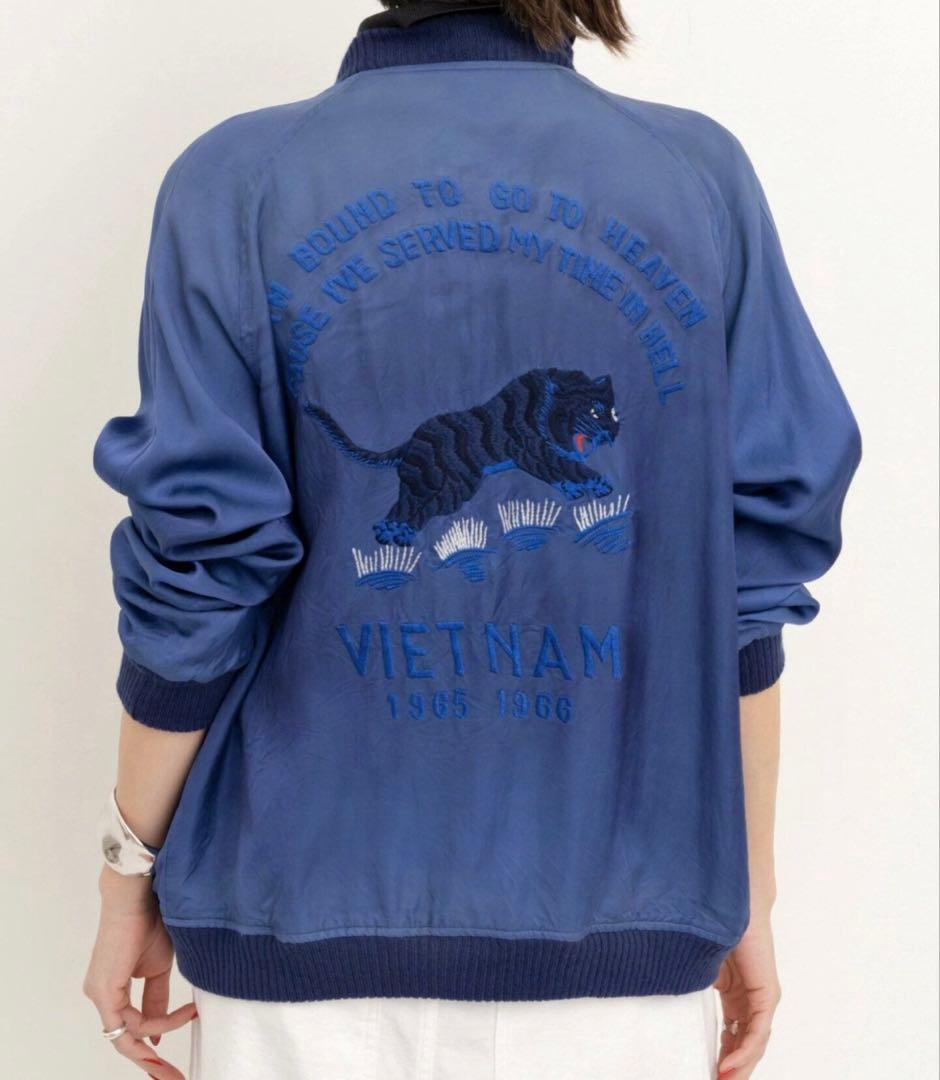 シュタンバウム　Reversible Sukajan L'Appartement