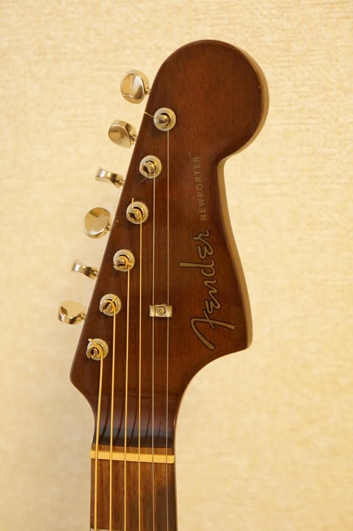Fender Newporter Player エレアコ
